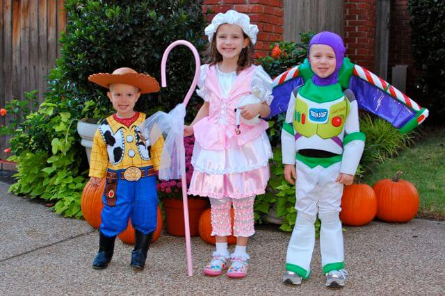 sibling costume ideas